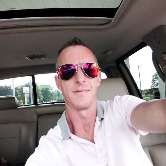 Meet your Posher, Brian - Picture 1 of 1